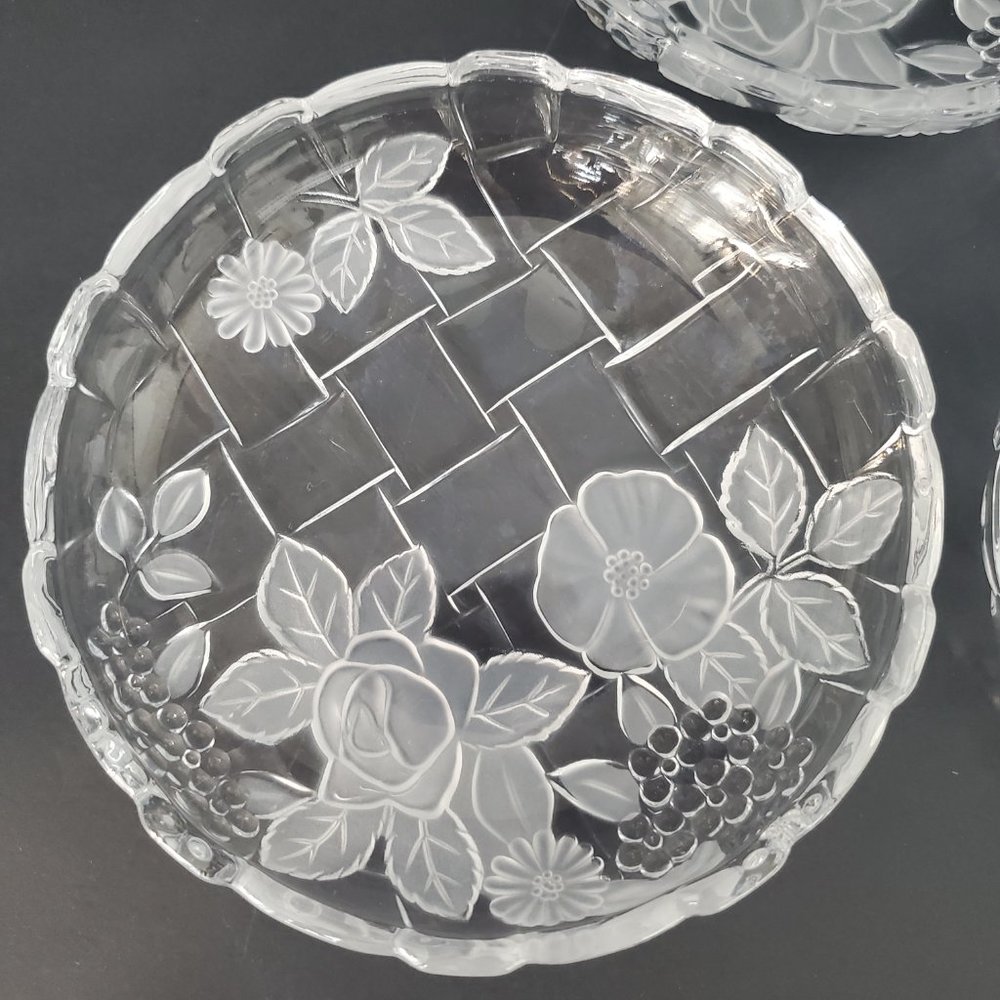 Vintage 4pc Desert Plates Basketweave Design w/ Frosted Floral Embossed  6.5"